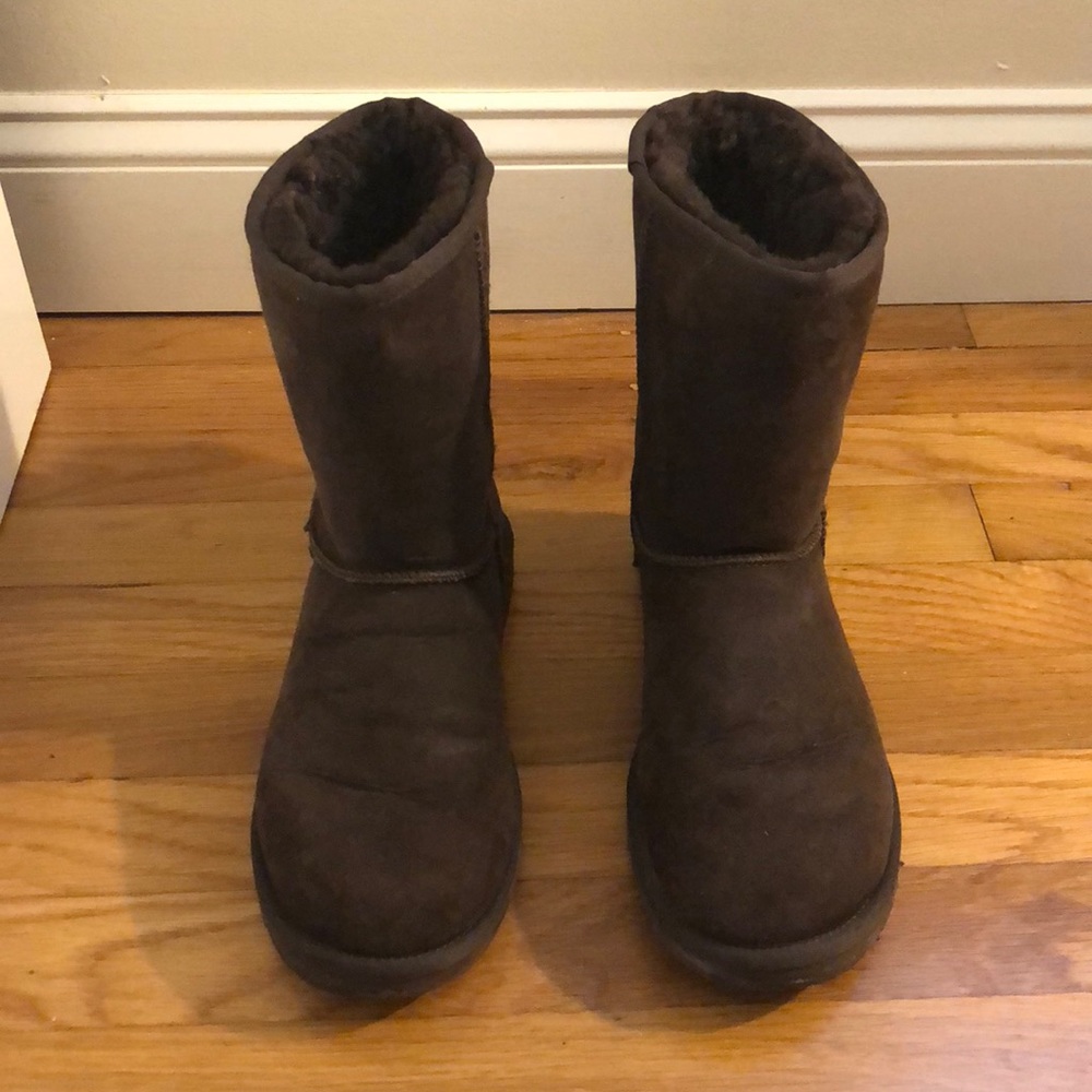 Ugg Classic Short Boot - Chocolate